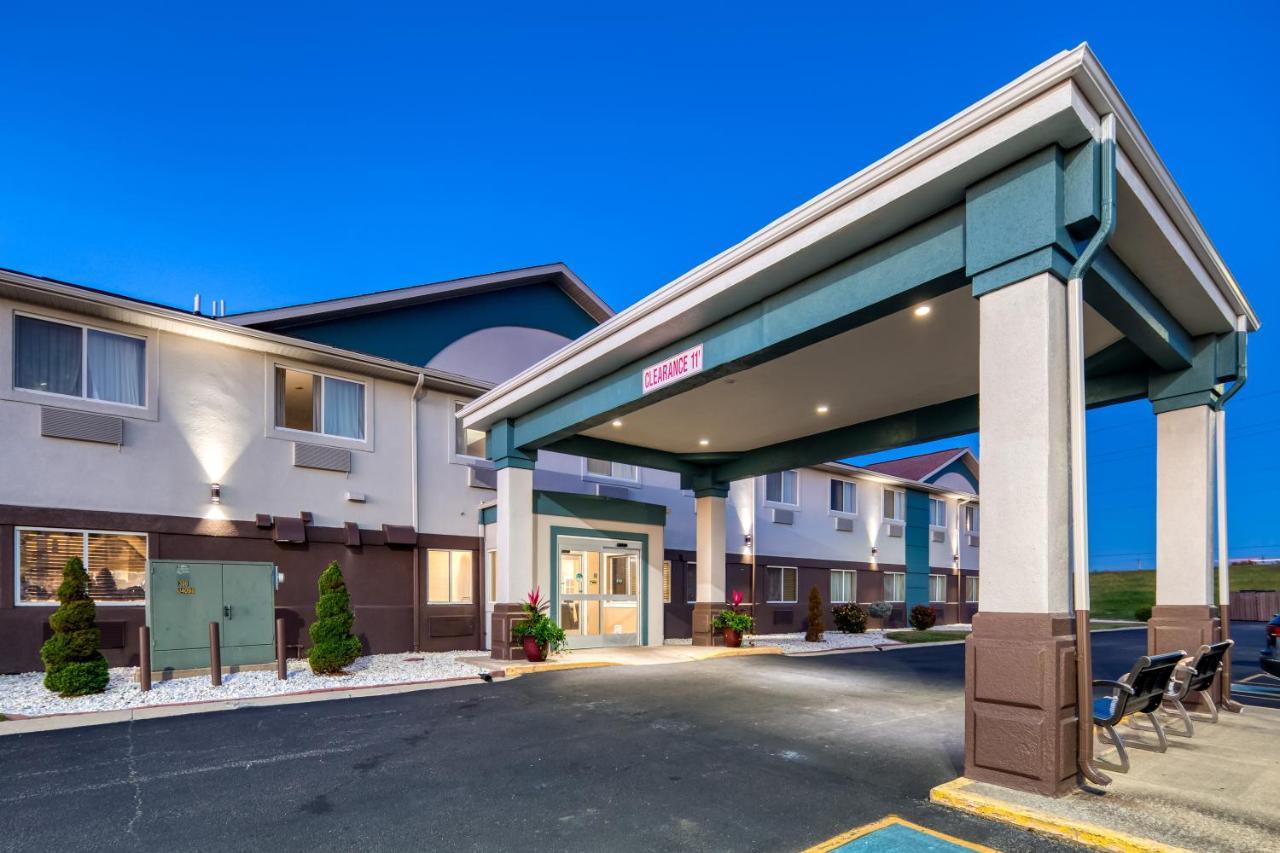 Quality Inn & Suites Springfield Southwest Near I-72 Bagian luar foto